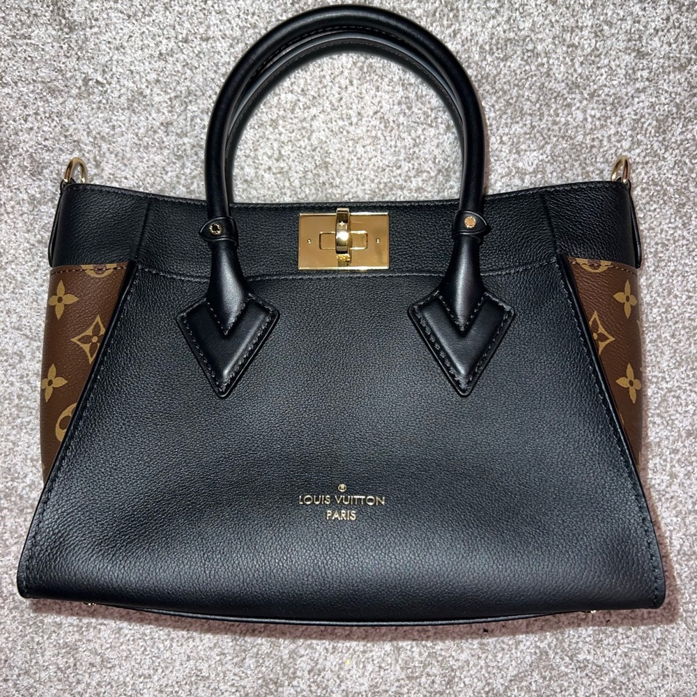 Louis Vuitton On My Side PM